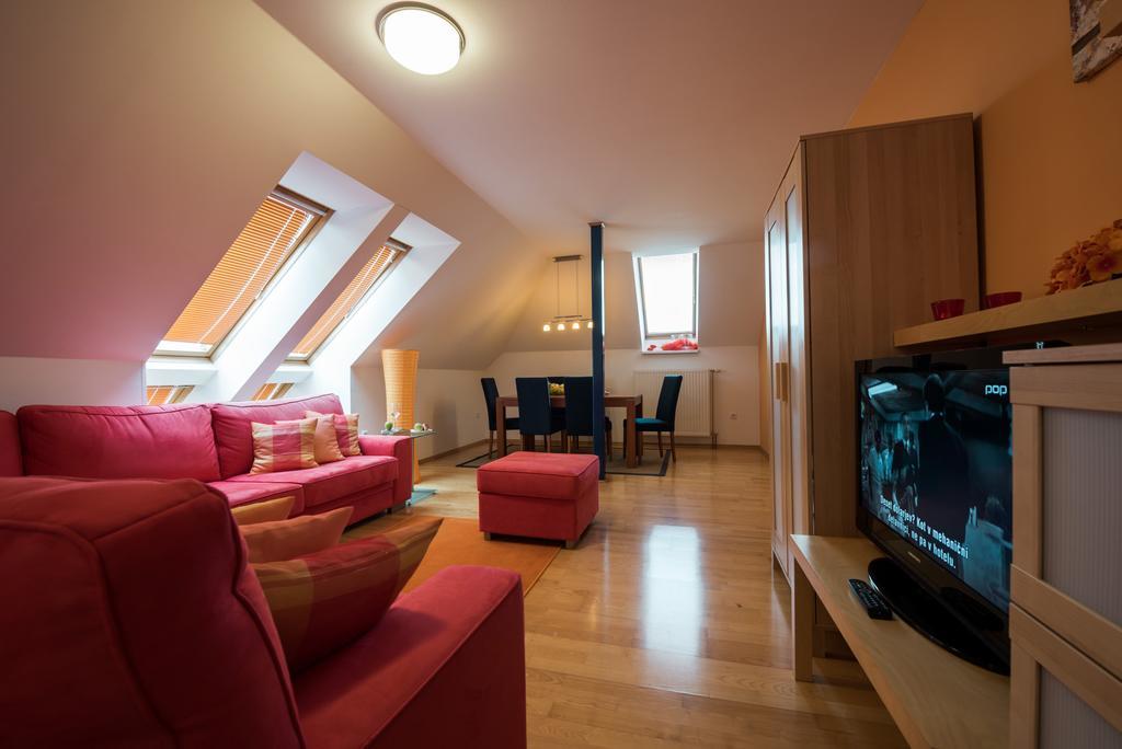 Apartments Моравське Топлице Екстер'єр фото